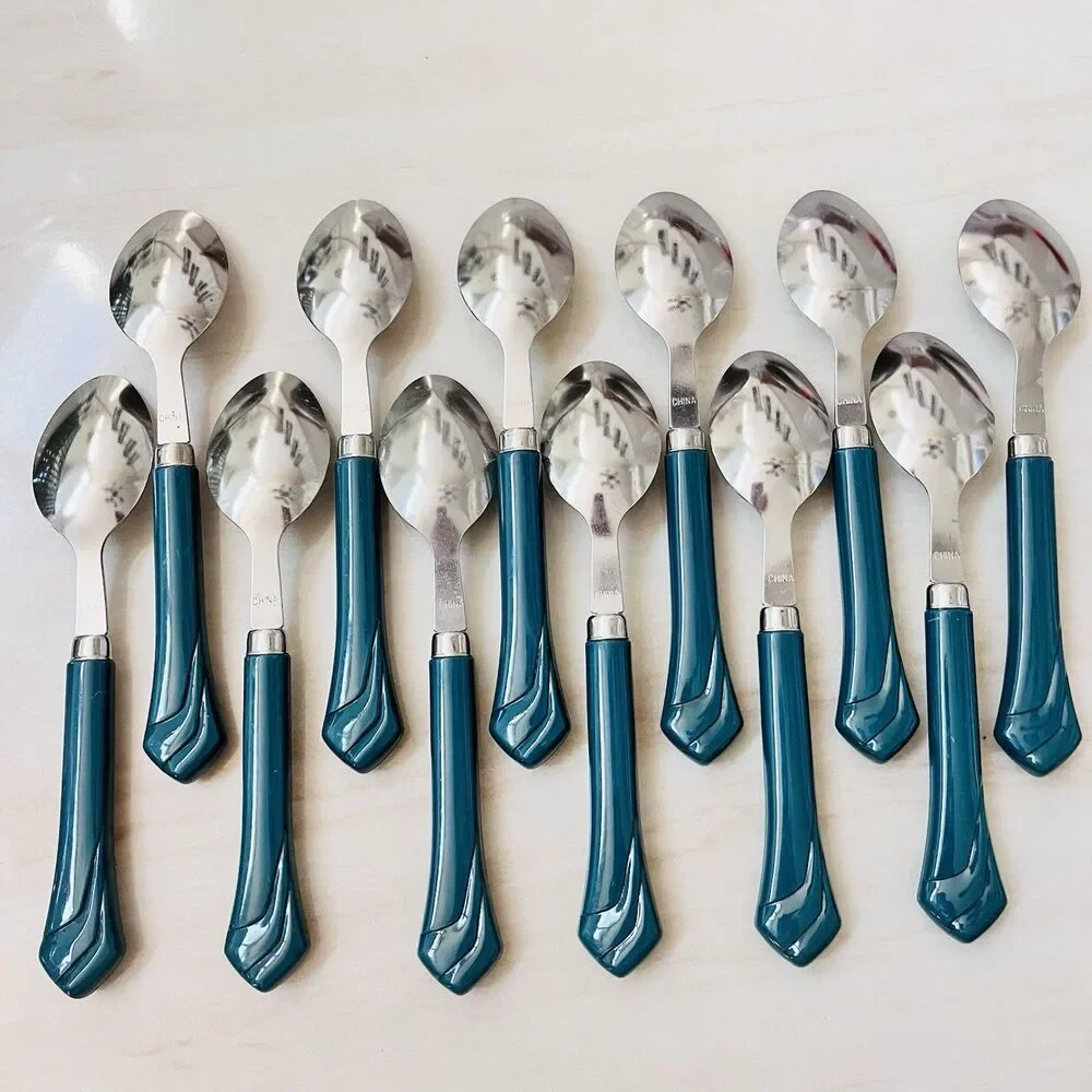 36pc Retro Green Plastic Handle Stainless Flatware Set For 12 Camping Picnic